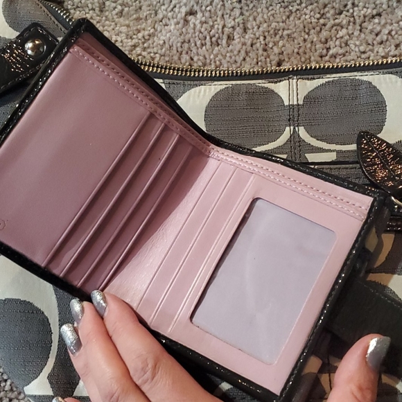 Coach signature black/gray/white Purse with wallet - Picture 2 of 8